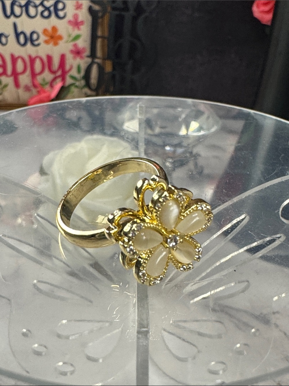 Gold Floral Mother-of-Pearl Ring - Elegant Women’s Jewelry